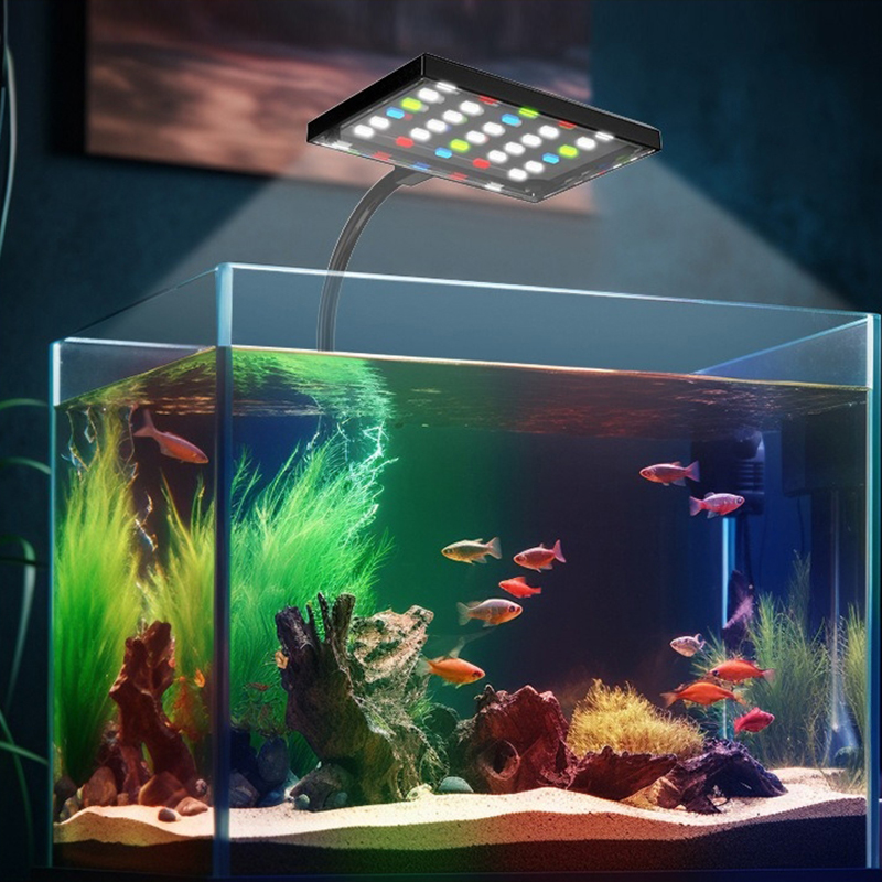 水族館 USB LED ライトフルスペクトル水生植物成長ラン - Aquarium Fish Light Lamp のレビューと価格